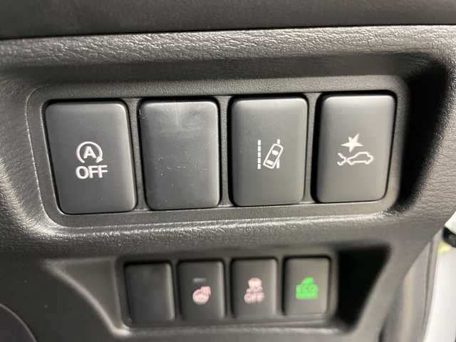 三菱 デリカＤ：５ シャモニー 道央・札幌 2025(令7)年 0.1千km 白Ⅱ ・CHAMONIX (8人)　4WD・/　e-Assist　/寒冷地仕様/・オリジナルナビ取付パッケージ/・マルチアラウンドモニタ-/・＋リアモニター取付パッケージ(25300円)　/・D:5専用11型ナビゲーション(322300円)/・アルパイン　ナビ/フルセグTV/・DVD/CD再生機能　Bluetooth接続/・Apple CarPlay　Android Auto対応/・12.8型後席用モニター(143550円)/・衝突被害軽減ブレーキシステム/・レーダークルーズコントロールシステム/・オートマチックハイビーム/LEDライト/・エレクトリックテールゲート/両側パワースライドドア/・ハーフレザーシート/・運転席パワーシート/前席シートヒーター/・パドルシフト/ウインカーミラー/・純正18インチアルミホイル/・サイド/カーテンエアバッグ/・スマートキー/スペアーキー