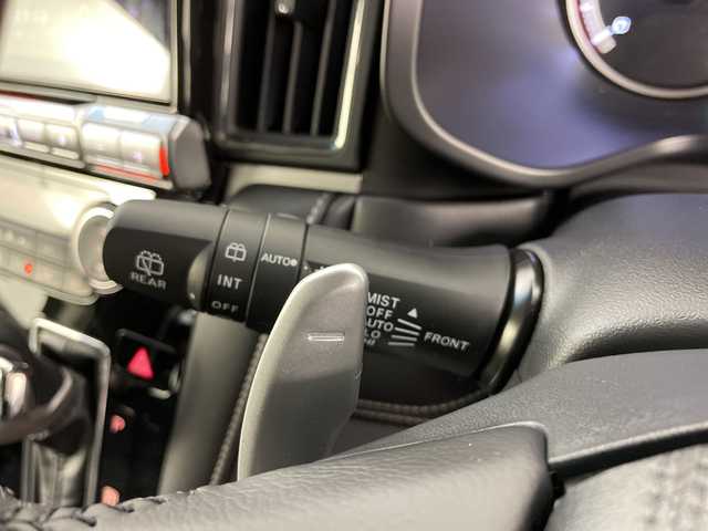 三菱 デリカＤ：５ シャモニー 道央・札幌 2025(令7)年 0.1千km 白Ⅱ ・CHAMONIX (8人)　4WD・/　e-Assist　/寒冷地仕様/・オリジナルナビ取付パッケージ/・マルチアラウンドモニタ-/・＋リアモニター取付パッケージ(25300円)　/・D:5専用11型ナビゲーション(322300円)/・アルパイン　ナビ/フルセグTV/・DVD/CD再生機能　Bluetooth接続/・Apple CarPlay　Android Auto対応/・12.8型後席用モニター(143550円)/・衝突被害軽減ブレーキシステム/・レーダークルーズコントロールシステム/・オートマチックハイビーム/LEDライト/・エレクトリックテールゲート/両側パワースライドドア/・ハーフレザーシート/・運転席パワーシート/前席シートヒーター/・パドルシフト/ウインカーミラー/・純正18インチアルミホイル/・サイド/カーテンエアバッグ/・スマートキー/スペアーキー