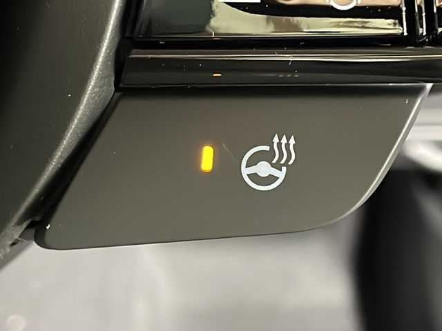 ホンダ ヴェゼル ハイブリッド e:HEV Z 広島県 2025(令7)年 0.1千km クリスタルブラックパール 登録済未使用車（5km）/9型Honda CONNECTディスプレイ/パワーテールゲート/ハーフレザーシート/シートヒーター/ステアリングヒーター/ホンダセンシング/・衝突軽減ブレーキ/・誤発進抑制機能/・レーンキープアシスト/・パーキングセンサー/・アダプティブクルーズコントロール/・アダプティブドライビングビーム/・ブラインドスポットインフォメーション/バックカメラ/減速セレクター/ヒルディセントコントロール/電動パーキングブレーキ/オートブレーキホールド/LEDヘッドランプ/オートライト/ETC2.0/ワイヤレス充電/USB入力端子