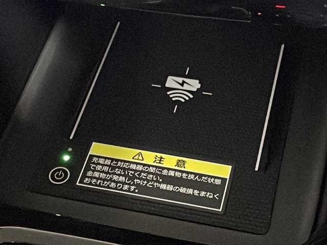 ホンダ ヴェゼル ハイブリッド e:HEV Z 広島県 2025(令7)年 0.1千km クリスタルブラックパール 登録済未使用車（5km）/9型Honda CONNECTディスプレイ/パワーテールゲート/ハーフレザーシート/シートヒーター/ステアリングヒーター/ホンダセンシング/・衝突軽減ブレーキ/・誤発進抑制機能/・レーンキープアシスト/・パーキングセンサー/・アダプティブクルーズコントロール/・アダプティブドライビングビーム/・ブラインドスポットインフォメーション/バックカメラ/減速セレクター/ヒルディセントコントロール/電動パーキングブレーキ/オートブレーキホールド/LEDヘッドランプ/オートライト/ETC2.0/ワイヤレス充電/USB入力端子