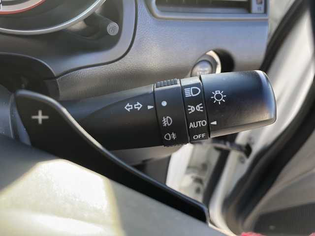 スズキ スイフト スポーツ セーフティPKG 香川県 2018(平30)年 7万km ピュアホワイトP 純正SDナビ（フルセグTV/CD，DVD再生/BT)/アラウンドビューモニター/シートヒーター/ローダウン/HKSマフラー/ビルトインETC/純正フロアマット/オートライト