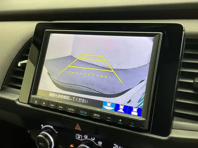 ホンダ フィット e:HEVクロスター 新潟県 2020(令2)年 2.6万km プラチナホワイトパール 純正メモリナビ【VXM-205VFEi】/　フルセグTV/Bluetooth/DVD/USB/ホンダセンシング/・衝突被害軽減ブレーキ/・誤発進抑制機能/・後方誤発進抑制機能/・近距離衝突軽減ブレーキ/・歩行者事故低減ステアリング/・路外逸脱抑制機能/・渋滞追従機能付アダプティブ・クルーズ・コントロール/・車線維持支援システム/・先行車発進お知らせ機能/・標識認識機能/・オートハイビーム/前後コーナーセンサー/前後ドライブレコーダー/バックモニター/ビルトインETC/LEDヘッドライト/横滑り防止装置