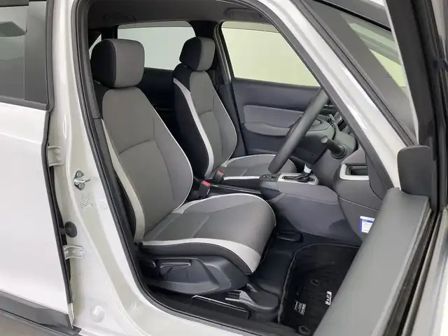 ホンダ フィット e:HEVクロスター 新潟県 2020(令2)年 2.6万km プラチナホワイトパール 純正メモリナビ【VXM-205VFEi】/　フルセグTV/Bluetooth/DVD/USB/ホンダセンシング/・衝突被害軽減ブレーキ/・誤発進抑制機能/・後方誤発進抑制機能/・近距離衝突軽減ブレーキ/・歩行者事故低減ステアリング/・路外逸脱抑制機能/・渋滞追従機能付アダプティブ・クルーズ・コントロール/・車線維持支援システム/・先行車発進お知らせ機能/・標識認識機能/・オートハイビーム/前後コーナーセンサー/前後ドライブレコーダー/バックモニター/ビルトインETC/LEDヘッドライト/横滑り防止装置