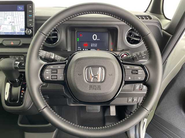 ホンダ Ｎ ＢＯＸ カスタム コーディネートスタイル 愛知県 2025(令7)年 0.1千km プラチナホワイトパール 届出済未使用車/ホンダセンシング/純正9型ディスプレイオーディオナビ/全方位カメラ/両側パワースライドドア/レーダークルーズコントロール/シートヒーター/コーナーセンサー/純正アルミホイール/LEDヘッドライト/レーンキープアシスト/オートマチックハイビーム/衝突軽減システム/フルセグ/CD DVD/Bluetooth/ステアリングスイッチ/スマートキー/プッシュスタート