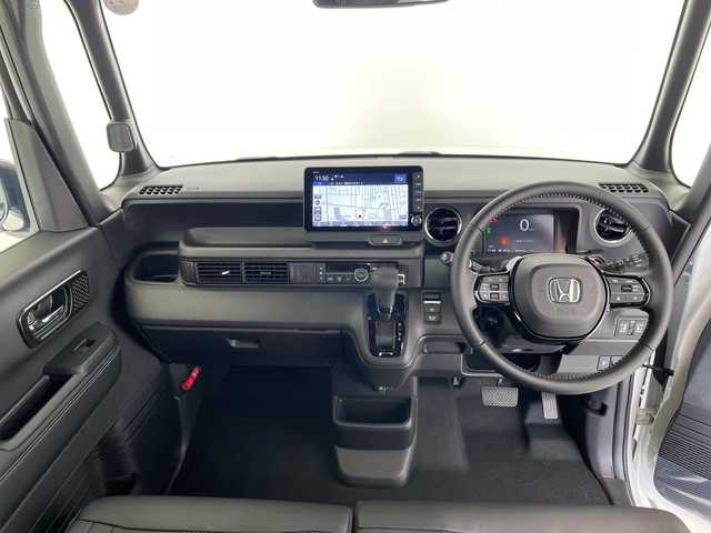 ホンダ Ｎ ＢＯＸ カスタム コーディネートスタイル 愛知県 2025(令7)年 0.1千km プラチナホワイトパール 届出済未使用車/ホンダセンシング/純正9型ディスプレイオーディオナビ/全方位カメラ/両側パワースライドドア/レーダークルーズコントロール/シートヒーター/コーナーセンサー/純正アルミホイール/LEDヘッドライト/レーンキープアシスト/オートマチックハイビーム/衝突軽減システム/フルセグ/CD DVD/Bluetooth/ステアリングスイッチ/スマートキー/プッシュスタート