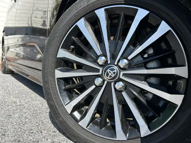 トヨタ ルーミー カスタムG－T 滋賀県 2023(令5)年 0.7万km プラムブラウンパールクリスタルシャイン モデリスタエアロ/両側パワースライドドア/9インチ純正ディスプレイオーディオ/（FM/AM/フルセグ/Bluetooth/USB）/バックカメラ/ETC/前後ドライブレコーダー/スマートアシスト/・ブレーキ制御付誤発進抑制機能/・衝突回避支援ブレーキ機能/・衝突警報機能/・レーンキープアシスト	/・アダプティブクルーズコントロール/・コーナー・バックセンサー（ソナー）	/・標識検知機能	/アイドリングストップ/電動格納ミラー/電子パーキング/ブレーキホールド/革巻きステアリング/ステアリングスイッチ/オートライト/LEDヘッドライト/フロントフォグ/フルオートエアコン/プッシュスタート/スマートキー/純正フロアマット/USB端子