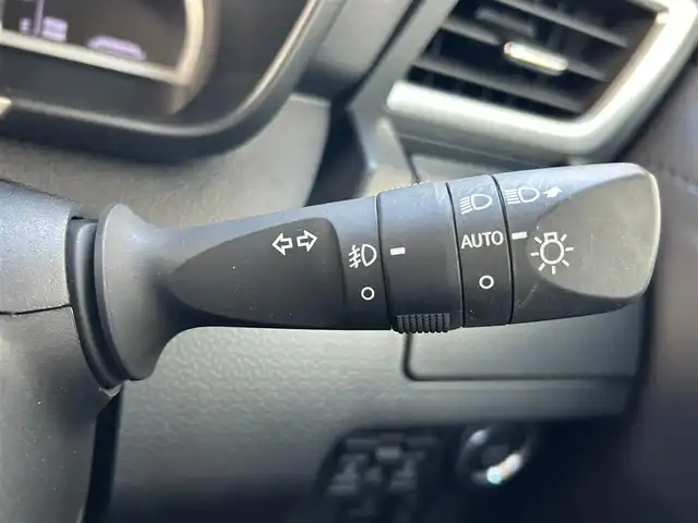 トヨタ ルーミー カスタムG－T 滋賀県 2023(令5)年 0.7万km プラムブラウンパールクリスタルシャイン モデリスタエアロ/両側パワースライドドア/9インチ純正ディスプレイオーディオ/（FM/AM/フルセグ/Bluetooth/USB）/バックカメラ/ETC/前後ドライブレコーダー/スマートアシスト/・ブレーキ制御付誤発進抑制機能/・衝突回避支援ブレーキ機能/・衝突警報機能/・レーンキープアシスト	/・アダプティブクルーズコントロール/・コーナー・バックセンサー（ソナー）	/・標識検知機能	/アイドリングストップ/電動格納ミラー/電子パーキング/ブレーキホールド/革巻きステアリング/ステアリングスイッチ/オートライト/LEDヘッドライト/フロントフォグ/フルオートエアコン/プッシュスタート/スマートキー/純正フロアマット/USB端子