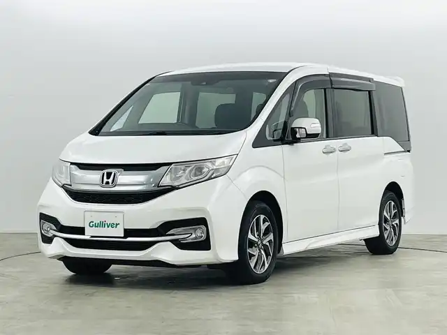 ホンダ ステップワゴン スパーダ ホンダセンシング 福島県 2017(平29)年 14.4万km ホワイトオーキッドパール ホンダセンシング/・衝突軽減ブレーキ/・アダプティブクルーズコントロール/・車線逸脱抑制機能/・路外逸脱警報機能/・誤発進抑制機能/・先行車発進お知らせ機能/・標識認識機能/純正ナビゲーション/・CD/DVD/AM・FM/TV/BT/SD/・バックカメラ/・ETC/前後ドライブレコーダー/両側パワースライドドア/革巻きステアリング/・ステアリングスイッチ/・パドルシフト/プッシュスタート/・スマートキー/ドアバイザー/純正フロアマット/LEDライト/・フォグライト/冬タイヤ