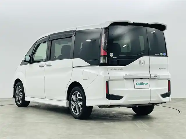 ホンダ ステップワゴン スパーダ ホンダセンシング 福島県 2017(平29)年 14.4万km ホワイトオーキッドパール ホンダセンシング/・衝突軽減ブレーキ/・アダプティブクルーズコントロール/・車線逸脱抑制機能/・路外逸脱警報機能/・誤発進抑制機能/・先行車発進お知らせ機能/・標識認識機能/純正ナビゲーション/・CD/DVD/AM・FM/TV/BT/SD/・バックカメラ/・ETC/前後ドライブレコーダー/両側パワースライドドア/革巻きステアリング/・ステアリングスイッチ/・パドルシフト/プッシュスタート/・スマートキー/ドアバイザー/純正フロアマット/LEDライト/・フォグライト/冬タイヤ
