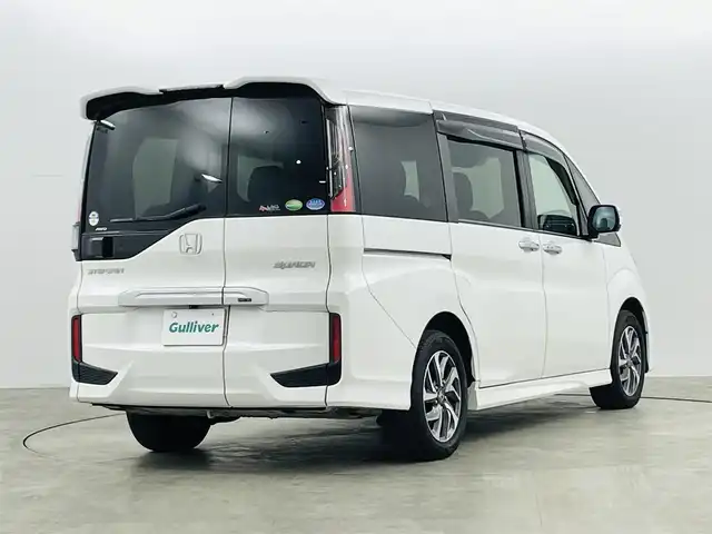 ホンダ ステップワゴン スパーダ ホンダセンシング 福島県 2017(平29)年 14.4万km ホワイトオーキッドパール ホンダセンシング/・衝突軽減ブレーキ/・アダプティブクルーズコントロール/・車線逸脱抑制機能/・路外逸脱警報機能/・誤発進抑制機能/・先行車発進お知らせ機能/・標識認識機能/純正ナビゲーション/・CD/DVD/AM・FM/TV/BT/SD/・バックカメラ/・ETC/前後ドライブレコーダー/両側パワースライドドア/革巻きステアリング/・ステアリングスイッチ/・パドルシフト/プッシュスタート/・スマートキー/ドアバイザー/純正フロアマット/LEDライト/・フォグライト/冬タイヤ