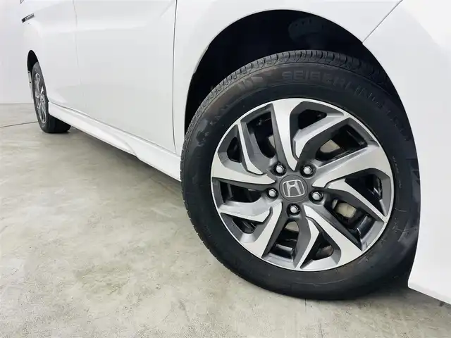 ホンダ ステップワゴン スパーダ ホンダセンシング 福島県 2017(平29)年 14.4万km ホワイトオーキッドパール ホンダセンシング/・衝突軽減ブレーキ/・アダプティブクルーズコントロール/・車線逸脱抑制機能/・路外逸脱警報機能/・誤発進抑制機能/・先行車発進お知らせ機能/・標識認識機能/純正ナビゲーション/・CD/DVD/AM・FM/TV/BT/SD/・バックカメラ/・ETC/前後ドライブレコーダー/両側パワースライドドア/革巻きステアリング/・ステアリングスイッチ/・パドルシフト/プッシュスタート/・スマートキー/ドアバイザー/純正フロアマット/LEDライト/・フォグライト/冬タイヤ