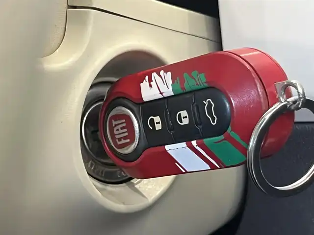 フィアット ５００ 1．2 ポップ 岐阜県 2016(平28)年 5.4万km 白 純正ディスプレイオーディオ/FM、AM/Bluetoothオーディオ/ETC/キーレス