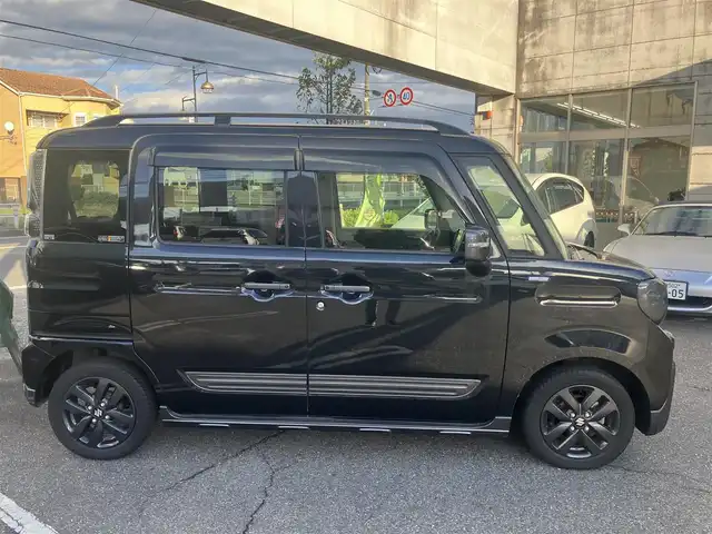 スズキ スペーシア ギア HYBRID XZターボ 愛知県 2022(令4)年 5.2万km ブルーイッシュブラックパール3 スズキセーフティサポート/アダプティブクルコン/ヘッドアップディスプレイ/カロッツェリアディスプレイオーディオ/DVDビデオ&CD/Bluetoothオーディオ/バックカメラ/両側パワースライドドア/スマートキー×2ケ/プッシュスタート/ステアリングスイッチ/USB電源/全席シートヒーター/LEDヘッドライト/オートライト/ステアシフト/リアサーキュレーター/純正アルミホイル/保証書取説有り
