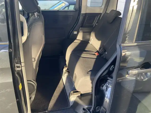 スズキ スペーシア ギア HYBRID XZターボ 愛知県 2022(令4)年 5.2万km ブルーイッシュブラックパール3 スズキセーフティサポート/アダプティブクルコン/ヘッドアップディスプレイ/カロッツェリアディスプレイオーディオ/DVDビデオ&CD/Bluetoothオーディオ/バックカメラ/両側パワースライドドア/スマートキー×2ケ/プッシュスタート/ステアリングスイッチ/USB電源/前席シートヒーター/LEDヘッドライト/オートライト/ステアシフト/リアサーキュレーター/純正アルミホイル/保証書取説有り