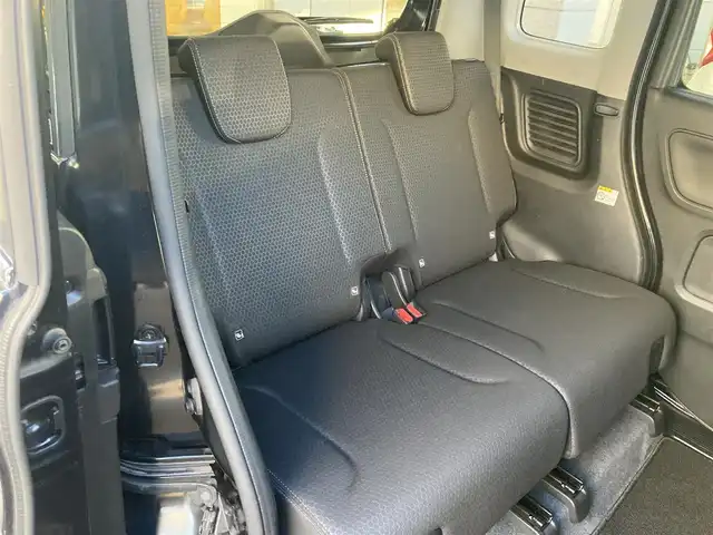 スズキ スペーシア ギア HYBRID XZターボ 愛知県 2022(令4)年 5.2万km ブルーイッシュブラックパール3 スズキセーフティサポート/アダプティブクルコン/ヘッドアップディスプレイ/カロッツェリアディスプレイオーディオ/DVDビデオ&CD/Bluetoothオーディオ/バックカメラ/両側パワースライドドア/スマートキー×2ケ/プッシュスタート/ステアリングスイッチ/USB電源/前席シートヒーター/LEDヘッドライト/オートライト/ステアシフト/リアサーキュレーター/純正アルミホイル/保証書取説有り