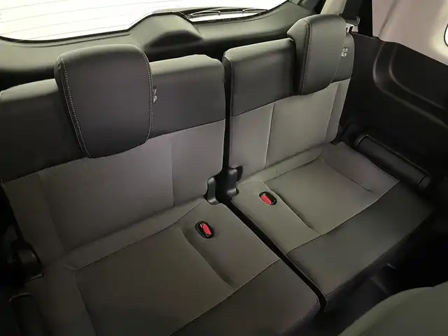 ホンダ フリード ハイブリット e:HEV クロスター 埼玉県 2025(令7)年 0.1千km メテオロイドグレーメタリック 登録済未使用車　純正９インチナビ　バックカメラ　ＢＳＭ　ホンダセンシング　アダプティブクルーズコントロール　シートヒーター　ハーフレザー　純正アルミホイール　オートハイビーム　ＬＥＤヘッドライト　ＴＶ