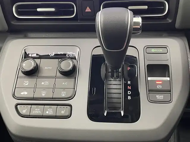 ホンダ フリード ハイブリット e:HEV クロスター 埼玉県 2025(令7)年 0.1千km メテオロイドグレーメタリック 登録済未使用車　純正９インチナビ　バックカメラ　ＢＳＭ　ホンダセンシング　アダプティブクルーズコントロール　シートヒーター　ハーフレザー　純正アルミホイール　オートハイビーム　ＬＥＤヘッドライト　ＴＶ