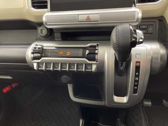 スズキ クロスビー HYBRID MZ 愛知県 2019(令1)年 5万km ピュアホワイトパール/ブラック2トーンルーフ 純正ナビ　SDカードなし/全方位カメラ/クルーズコントロール/バックカメラ/コーナーセンサー/純正アルミホイール/LEDヘッドライト/パドルシフト/ドライブレコーダー/ETC/衝突軽減システム/フルセグ/CD DVD/Bluetooth/ステアリングスイッチ/スマートキー/プッシュスタート