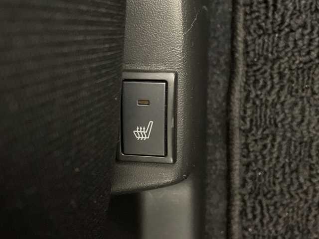 スズキ クロスビー HYBRID MZ 愛知県 2019(令1)年 5万km ピュアホワイトパール/ブラック2トーンルーフ 純正ナビ　SDカードなし/全方位カメラ/クルーズコントロール/バックカメラ/コーナーセンサー/純正アルミホイール/LEDヘッドライト/パドルシフト/ドライブレコーダー/ETC/衝突軽減システム/フルセグ/CD DVD/Bluetooth/ステアリングスイッチ/スマートキー/プッシュスタート