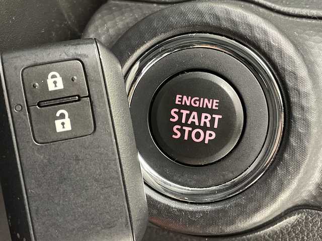 スズキ クロスビー HYBRID MZ 愛知県 2019(令1)年 5万km ピュアホワイトパール/ブラック2トーンルーフ 純正ナビ　SDカードなし/全方位カメラ/クルーズコントロール/バックカメラ/コーナーセンサー/純正アルミホイール/LEDヘッドライト/パドルシフト/ドライブレコーダー/ETC/衝突軽減システム/フルセグ/CD DVD/Bluetooth/ステアリングスイッチ/スマートキー/プッシュスタート