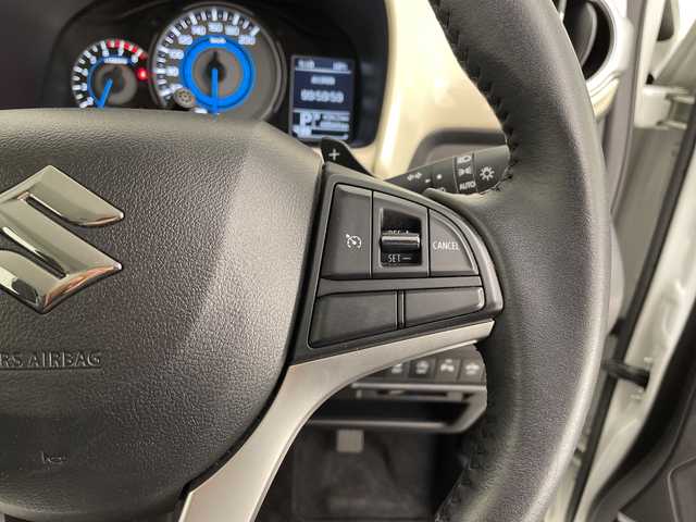 スズキ クロスビー HYBRID MZ 愛知県 2019(令1)年 5万km ピュアホワイトパール/ブラック2トーンルーフ 純正ナビ　SDカードなし/全方位カメラ/クルーズコントロール/バックカメラ/コーナーセンサー/純正アルミホイール/LEDヘッドライト/パドルシフト/ドライブレコーダー/ETC/衝突軽減システム/フルセグ/CD DVD/Bluetooth/ステアリングスイッチ/スマートキー/プッシュスタート