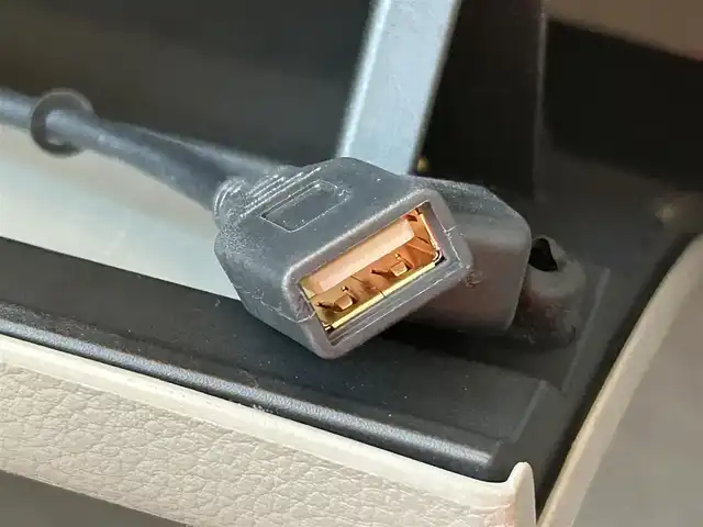 スズキ ラパン S 愛媛県 2017(平29)年 4万km コフレピンクパールメタリック/ホワイト2トーンルーフ KENWOOD7型ナビ(Bluetooth/フルセグTV)/アイドリングストップ/運転席シートヒーター/電格ミラー/シガーソケット/純正ドアバイザー/オートライト/ETC/ISOFIX/衝突被害軽減装置/純正ホイールキャップ/現状サマー(鉄)(155/65/R14)/DUNLOP ENASAVE EC204