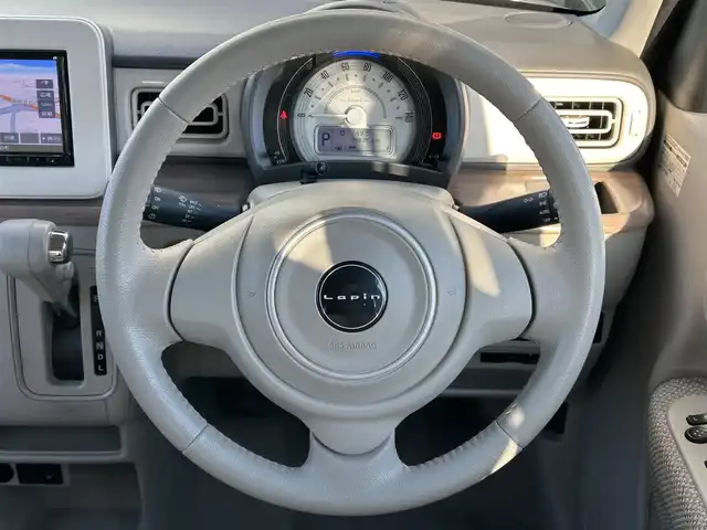 スズキ ラパン S 愛媛県 2017(平29)年 4万km コフレピンクパールメタリック/ホワイト2トーンルーフ KENWOOD7型ナビ(Bluetooth/フルセグTV)/アイドリングストップ/運転席シートヒーター/電格ミラー/シガーソケット/純正ドアバイザー/オートライト/ETC/ISOFIX/衝突被害軽減装置/純正ホイールキャップ/現状サマー(鉄)(155/65/R14)/DUNLOP ENASAVE EC204