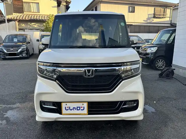 ホンダ Ｎ ＢＯＸ カスタム G EX ホンダセンシング 滋賀県 2017(平29)年 10.1万km プレミアムホワイトパールⅡ (株)IDOMが運営する【じしゃロン草津店】の自社ローン専用車両になりますこちらは現金またはオートローンご利用時の価格です。自社ローンご希望の方は別途その旨お申付け下さい