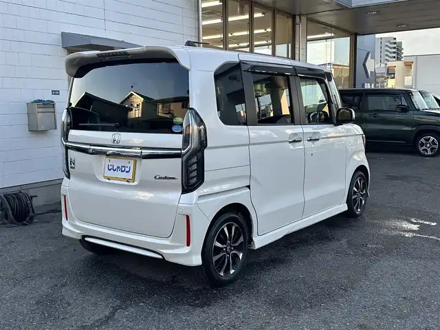 ホンダ Ｎ ＢＯＸ カスタム G EX ホンダセンシング 滋賀県 2017(平29)年 10.1万km プレミアムホワイトパールⅡ (株)IDOMが運営する【じしゃロン草津店】の自社ローン専用車両になりますこちらは現金またはオートローンご利用時の価格です。自社ローンご希望の方は別途その旨お申付け下さい