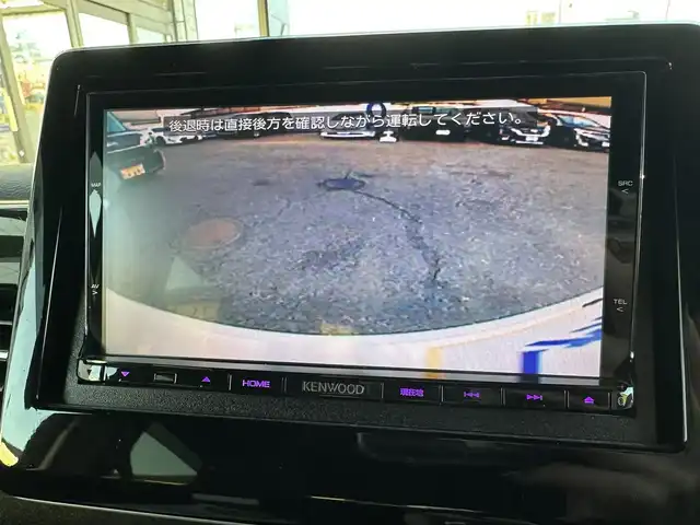 ホンダ Ｎ ＢＯＸ カスタム G EX ホンダセンシング 滋賀県 2017(平29)年 10.1万km プレミアムホワイトパールⅡ (株)IDOMが運営する【じしゃロン草津店】の自社ローン専用車両になりますこちらは現金またはオートローンご利用時の価格です。自社ローンご希望の方は別途その旨お申付け下さい