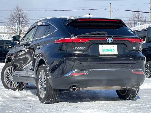 トヨタ ハリアー ハイブリッド Z レザーパッケージ 道央・札幌 2021(令3)年 6.8万km プレシャスブラックパール ４WD/JBLプレミアムサウンド/純正メモリーナビ/AM/FM/BT/フルセグ/トヨタセーフティセンス/衝突被害軽減ブレーキ/横滑り防止装置/レーダークルーズコントロール/レーンキープアシスト/クリアランスソナー/ブラインドスポットモニター/バックカメラ/フロントカメラ/全方位カメラ/パノラミックビューモニター/ビルトインETC/ドライブレコーダー/アイドリングストップ/DRIVEMODE/EVMODE/パワーバックドア/前席パワーシート/D席メモリーシート/前席シートヒーター/前席エアシート/レザーシート/革巻きステアリング/ステアリングリモコン/ハンドルヒーター/電動パーキング/ブレーキホールド/デジタルインナーミラー/MTモード付AT/プッシュスタート/スマートキー/LEDヘッドライト/オートライト/オートマチックハイビーム/フォグランプ/電動格納ミラー/ヒーテッドドアミラー/ウィンカーミラー/純正フロアマット/ドアバイザー/スペアキー