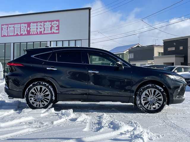 トヨタ ハリアー ハイブリッド Z レザーパッケージ 道央・札幌 2021(令3)年 6.8万km プレシャスブラックパール ４WD/JBLプレミアムサウンド/純正メモリーナビ/AM/FM/BT/フルセグ/トヨタセーフティセンス/衝突被害軽減ブレーキ/横滑り防止装置/レーダークルーズコントロール/レーンキープアシスト/クリアランスソナー/ブラインドスポットモニター/バックカメラ/フロントカメラ/全方位カメラ/パノラミックビューモニター/ビルトインETC/ドライブレコーダー/アイドリングストップ/DRIVEMODE/EVMODE/パワーバックドア/前席パワーシート/D席メモリーシート/前席シートヒーター/前席エアシート/レザーシート/革巻きステアリング/ステアリングリモコン/ハンドルヒーター/電動パーキング/ブレーキホールド/デジタルインナーミラー/MTモード付AT/プッシュスタート/スマートキー/LEDヘッドライト/オートライト/オートマチックハイビーム/フォグランプ/電動格納ミラー/ヒーテッドドアミラー/ウィンカーミラー/純正フロアマット/ドアバイザー/スペアキー
