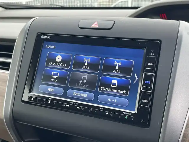 ホンダ フリード ハイブリット G ホンダセンシング 福岡県 2021(令3)年 4.6万km プラチナホワイトパール 純正7型SDナビ(フルセグTV/CD/DVD/Bluetooth)/ホンダセンシング/レーダークルコン/両側パワスラ/バックカメラ/コーナーセンサー/ETC/シートヒーター/純正LEDヘッドライト/純正フロアマット/スマートキー/プッシュスタート/ステアリングスイッチ/USBポート