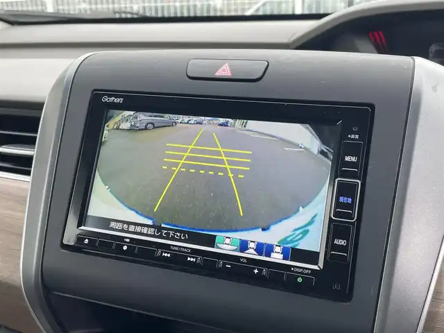 ホンダ フリード ハイブリット G ホンダセンシング 福岡県 2021(令3)年 4.6万km プラチナホワイトパール 純正7型SDナビ(フルセグTV/CD/DVD/Bluetooth)/ホンダセンシング/レーダークルコン/両側パワスラ/バックカメラ/コーナーセンサー/ETC/シートヒーター/純正LEDヘッドライト/純正フロアマット/スマートキー/プッシュスタート/ステアリングスイッチ/USBポート