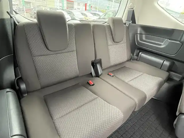 ホンダ フリード ハイブリット G ホンダセンシング 福岡県 2021(令3)年 4.6万km プラチナホワイトパール 純正7型SDナビ(フルセグTV/CD/DVD/Bluetooth)/ホンダセンシング/レーダークルコン/両側パワスラ/バックカメラ/コーナーセンサー/ETC/シートヒーター/純正LEDヘッドライト/純正フロアマット/スマートキー/プッシュスタート/ステアリングスイッチ/USBポート