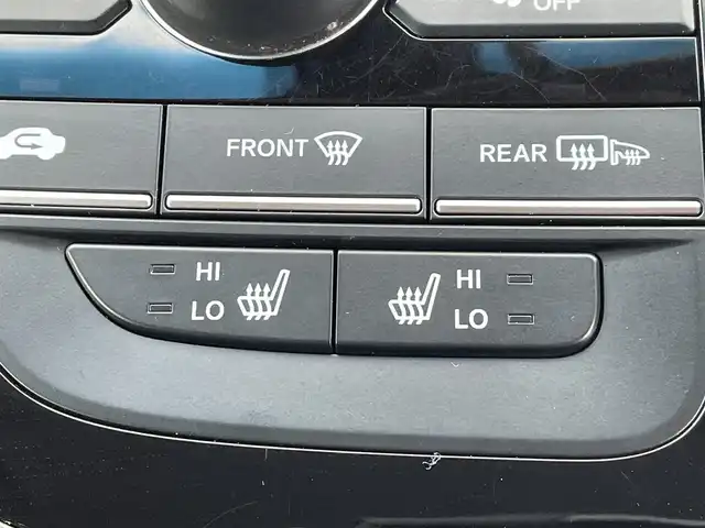 ホンダ フリード ハイブリット G ホンダセンシング 福岡県 2021(令3)年 4.6万km プラチナホワイトパール 純正7型SDナビ(フルセグTV/CD/DVD/Bluetooth)/ホンダセンシング/レーダークルコン/両側パワスラ/バックカメラ/コーナーセンサー/ETC/シートヒーター/純正LEDヘッドライト/純正フロアマット/スマートキー/プッシュスタート/ステアリングスイッチ/USBポート