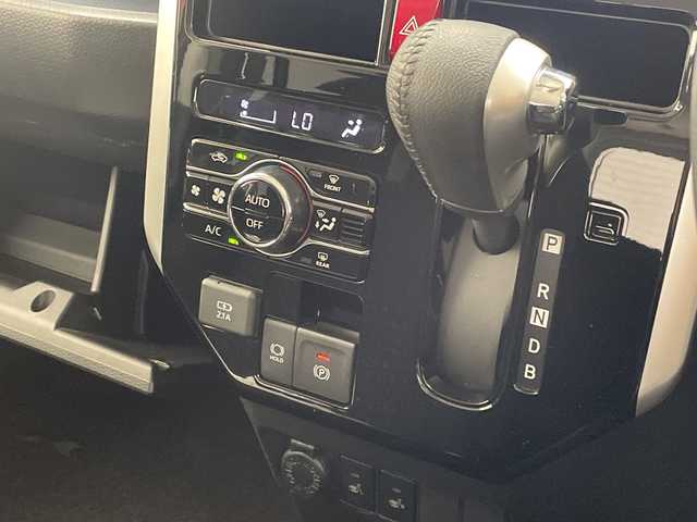 トヨタ ルーミー カスタムG－T 沖縄県 2020(令2)年 3.3万km ブラックマイカメタリック/ブリリアントカッパークリスタルマイカ 2トーン 禁煙車/純正9インチナビ【NSZT-Y68T】/（フルセグTV/CD/DVD/Bluetooth）/ビルトインETC/バックカメラ/前後ドライブレコーダー/前後コーナーセンサー/電動パーキング/レーダークルーズコントロール/シートヒーター/LEDヘッドライト/ウォークスルー/純正アルミホイール/両側パワースライドドア/過給機/保証書/取扱説明書