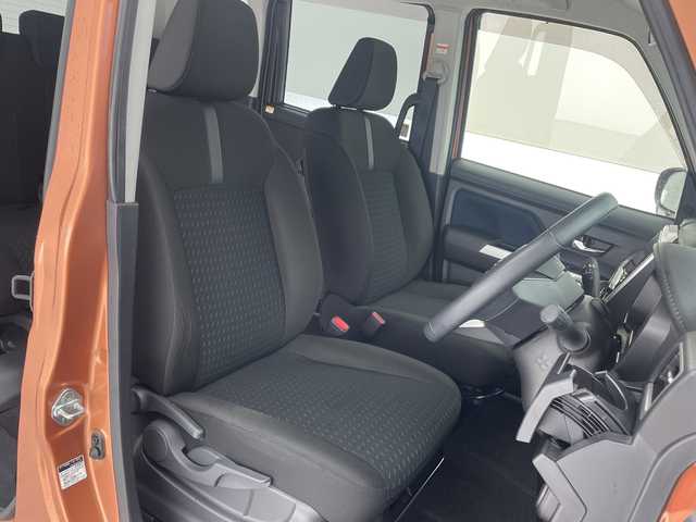 トヨタ ルーミー カスタムG－T 沖縄県 2020(令2)年 3.3万km ブラックマイカメタリック/ブリリアントカッパークリスタルマイカ 2トーン 禁煙車/純正9インチナビ【NSZT-Y68T】/（フルセグTV/CD/DVD/Bluetooth）/ビルトインETC/バックカメラ/前後ドライブレコーダー/前後コーナーセンサー/電動パーキング/レーダークルーズコントロール/シートヒーター/LEDヘッドライト/ウォークスルー/純正アルミホイール/両側パワースライドドア/過給機/保証書/取扱説明書