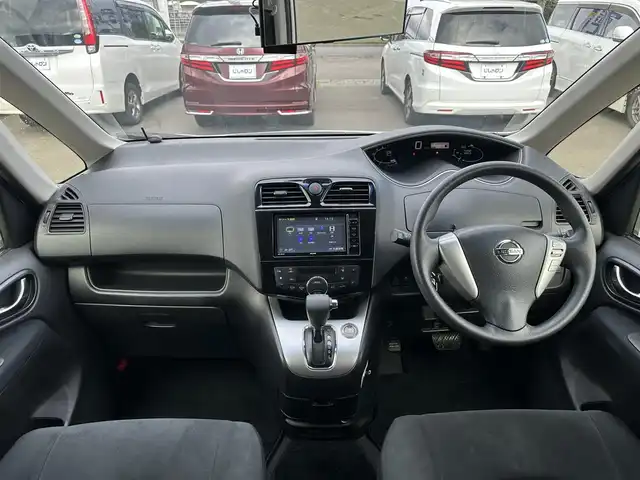 日産 セレナ 20X 道北・旭川 2014(平26)年 7.5万km ブリリアントホワイトパール (株)IDOMが運営する【じしゃロン旭川店】の自社ローン専用車両になります。こちらは現金またはオートローンご利用時の価格です。自社ローンご希望の方は別途その旨お申付け下さい/　/・社外ナビ（CD/DVD/SD/BT/フルセグ）/・バックカメラ/・ETC/・片側パワースライドドア/・クルーズコントロール/・レーダーブレーキ/・社外ドライブレコーダー/・スマートキー2個/・社外AWスタッドレス積込 195/65R15