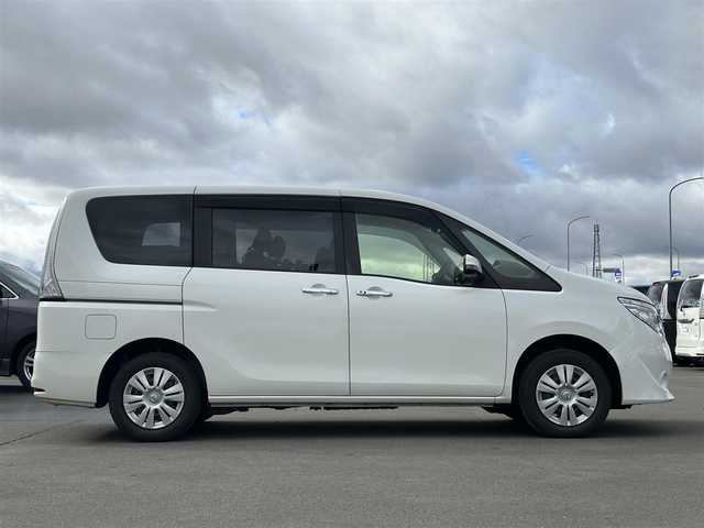 日産 セレナ 20X 道北・旭川 2014(平26)年 7.5万km ブリリアントホワイトパール (株)IDOMが運営する【じしゃロン旭川店】の自社ローン専用車両になります。こちらは現金またはオートローンご利用時の価格です。自社ローンご希望の方は別途その旨お申付け下さい/　/・社外ナビ（CD/DVD/SD/BT/フルセグ）/・バックカメラ/・ETC/・片側パワースライドドア/・クルーズコントロール/・レーダーブレーキ/・社外ドライブレコーダー/・スマートキー2個/・社外AWスタッドレス積込 195/65R15