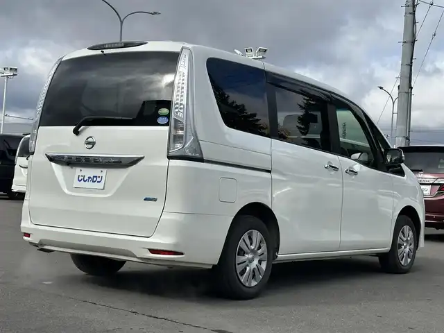 日産 セレナ 20X 道北・旭川 2014(平26)年 7.5万km ブリリアントホワイトパール (株)IDOMが運営する【じしゃロン旭川店】の自社ローン専用車両になります。こちらは現金またはオートローンご利用時の価格です。自社ローンご希望の方は別途その旨お申付け下さい/　/・社外ナビ（CD/DVD/SD/BT/フルセグ）/・バックカメラ/・ETC/・片側パワースライドドア/・クルーズコントロール/・レーダーブレーキ/・社外ドライブレコーダー/・スマートキー2個/・社外AWスタッドレス積込 195/65R15