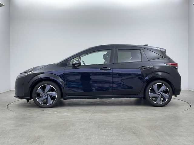 日産 オーラ G FOUR レザーエディション 新潟県 2022(令4)年 1.8万km 黒 純正メーカーオプションナビ/フルセグTV/ビルトインETC2.0/純正ドライブレコーダー/アラウンドビューモニター/プロパイロット/BOSEサウンドシステム/黒革シート/4WD/スマートキー/LEDヘッドライト/ハンドルヒーター/純正ドアバイザー/純正フロアマット/前席シートヒーター/スマートルームミラー/置くだけ充電/社外レーダー/お知らせリモコン