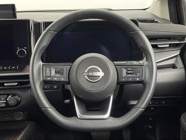 日産 オーラ G FOUR レザーエディション 新潟県 2022(令4)年 1.8万km 黒 純正メーカーオプションナビ/フルセグTV/ビルトインETC2.0/純正ドライブレコーダー/アラウンドビューモニター/プロパイロット/BOSEサウンドシステム/黒革シート/4WD/スマートキー/LEDヘッドライト/ハンドルヒーター/純正ドアバイザー/純正フロアマット/前席シートヒーター/スマートルームミラー/置くだけ充電/社外レーダー/お知らせリモコン