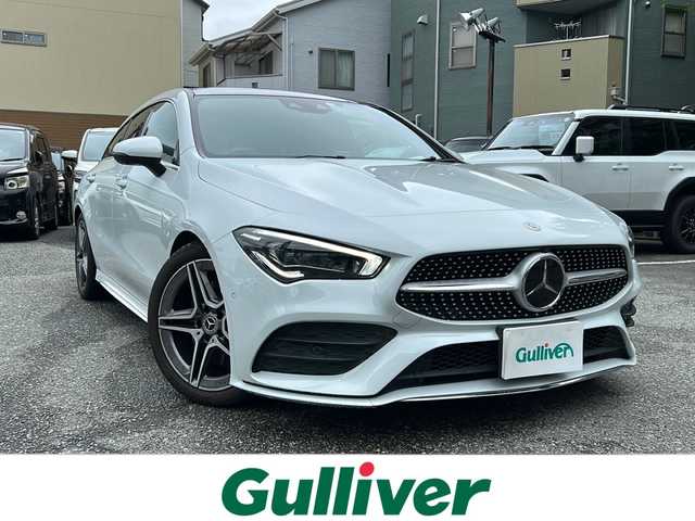 メルセデス・ベンツ ＣＬＡ２００ｄ Sブレーク AMGライン 大阪府 2020(令2)年 4.7万km デジタルホワイト ワンオーナー/純正メモリナビ/・FM/AM/Bluetooth/・フルセグテレビ/ビルドインETC2.0/ドライブレコーダー/バックカメラ/全周囲カメラ/サンルーフ/衝突軽減ブレーキ/レーンキープアシスト/クルーズコントロール/革巻きステアリング/ステアリングリモコン/メモリシート（D席+N席）/パワーシート（D席+N席）/シートヒーター（D席+N席）/本革レザーシート/コーナーセンサー/LEDヘッドライト/オートライト/オートエアコン/スマートキー×2/プッシュスタート/12V電源/USBジャック/電動パーキングブレーキ/充電トレイ/電動格納ミラー/ブラインドスポットモニター/純正18インチアルミホイール/純正フロアマット/取扱説明書/保証書