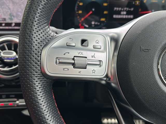 メルセデス・ベンツ ＣＬＡ２００ｄ Sブレーク AMGライン 大阪府 2020(令2)年 4.7万km デジタルホワイト ワンオーナー/純正メモリナビ/・FM/AM/Bluetooth/・フルセグテレビ/ビルドインETC2.0/ドライブレコーダー/バックカメラ/全周囲カメラ/サンルーフ/衝突軽減ブレーキ/レーンキープアシスト/クルーズコントロール/革巻きステアリング/ステアリングリモコン/メモリシート（D席+N席）/パワーシート（D席+N席）/シートヒーター（D席+N席）/本革レザーシート/コーナーセンサー/LEDヘッドライト/オートライト/オートエアコン/スマートキー×2/プッシュスタート/12V電源/USBジャック/電動パーキングブレーキ/充電トレイ/電動格納ミラー/ブラインドスポットモニター/純正18インチアルミホイール/純正フロアマット/取扱説明書/保証書
