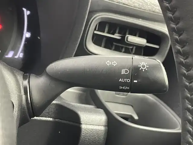 トヨタ シエンタ Z 埼玉県 2023(令5)年 2.9万km ホワイトパールクリスタルシャイン 純正１０．５ディスプレイオーディオ　パノラミックビューモニター　両側パワースライドドア　ビルトインＥＴＣ２．０　レーダークルーズコントロール　ＬＥＤライト　スマートキー　オートライト　フルセグTV