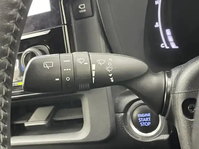 トヨタ シエンタ Z 埼玉県 2023(令5)年 2.9万km ホワイトパールクリスタルシャイン 純正１０．５ディスプレイオーディオ　パノラミックビューモニター　両側パワースライドドア　ビルトインＥＴＣ２．０　レーダークルーズコントロール　ＬＥＤライト　スマートキー　オートライト　フルセグTV
