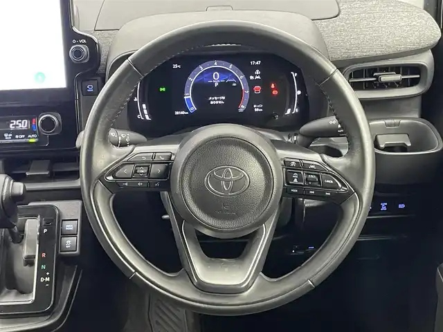 トヨタ シエンタ Z 埼玉県 2023(令5)年 2.9万km ホワイトパールクリスタルシャイン 純正１０．５ディスプレイオーディオ　パノラミックビューモニター　両側パワースライドドア　ビルトインＥＴＣ２．０　レーダークルーズコントロール　ＬＥＤライト　スマートキー　オートライト　フルセグTV