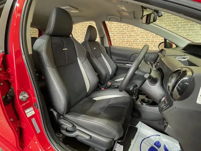 トヨタ アクア G G’s 岩手県 2015(平27)年 5.9万km スーパーレッドⅤ 専用チューニングサスペンション/専用スポーツシート/クルーズコントロール/横滑り防止装置/アイドリングストップ/車両接近通報装置/オートエアコン/純正ナビ/（CD/DVD/フルセグ/SD/Bluetooth）/ステアリングスイッチ/TVキャンセラー/バックカメラ/ドライブレコーダー/ETC/オートライト/LEDヘッドランプ/フォグランプ/純正17インチアルミホイール