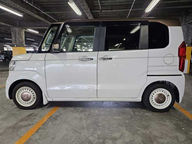 ホンダ Ｎ ＢＯＸ G･L ホンダセンシング カッパーブラウンスタイル 福岡県 2019(令1)年 4.4万km パールⅡ 〇ワンオーナー/〇純正ナビ/〇フルセグTV/〇パワースライドドア（両側）/〇バックカメラ/〇ビルトインETC/〇ドライブレコーダー/〇ホンダセンシング/・衝突軽減ブレーキ/・誤発進抑制機能/・アダプティブクルーズコントロール/〇LEDヘッドランプ/〇オートライト/〇純正14インチホワイト塗装スチールホイール/〇ウレタン製ステアリングホイール/〇ステアリングスイッチ/〇オートエアコン/〇スマートキーシステム/プッシュエンジンスタート/〇禁煙車